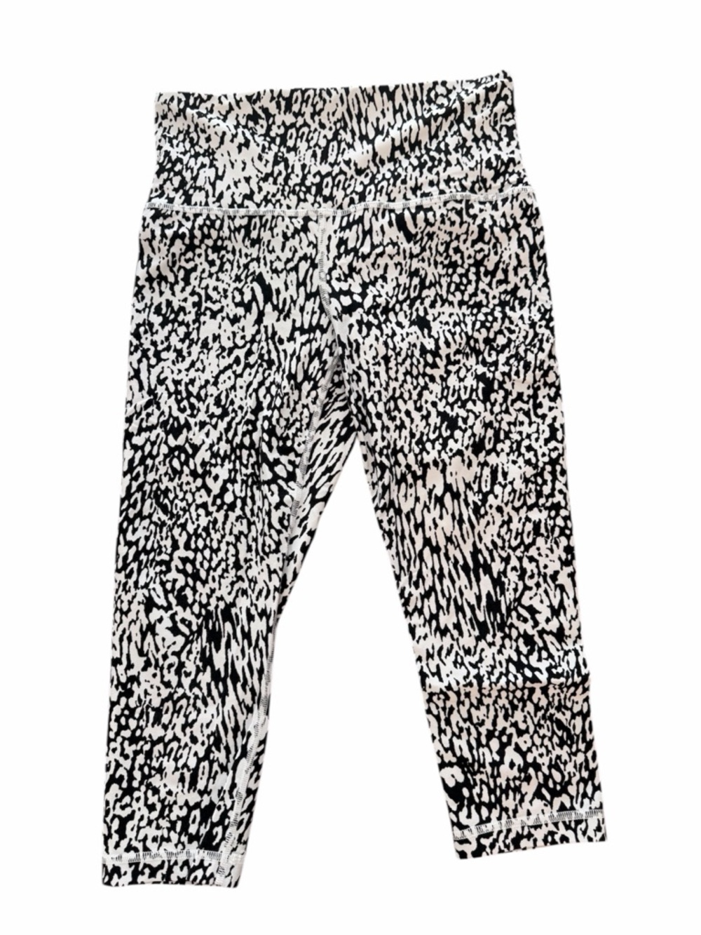 Athleta Black & White Animal-Print Capri Leggings - size S